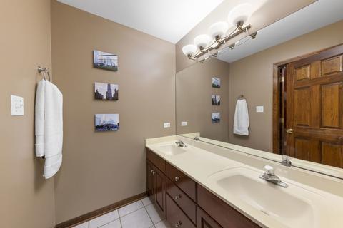5320 Bundle Flower Ct, Naperville, IL 60564 photo 25