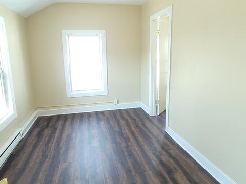 316 Spring St, Aurora, IL 60505 photo 7