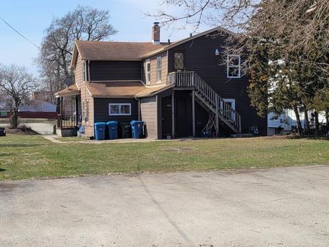 316 Spring St, Aurora, IL 60505 photo 2