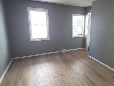 316 Spring St, Aurora, IL 60505 photo 11