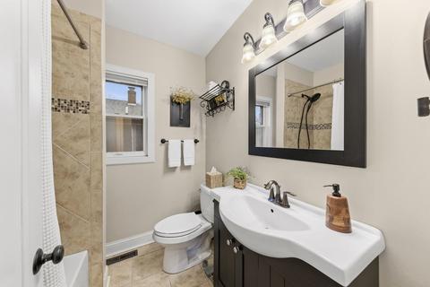 909 Webster Ave, Wheaton, IL 60187 photo 13