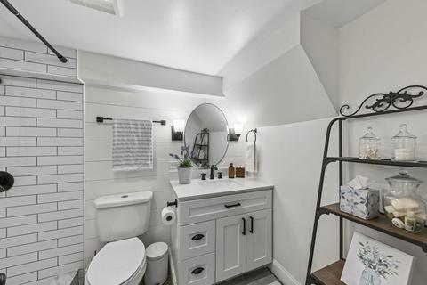 909 Webster Ave, Wheaton, IL 60187 photo 26