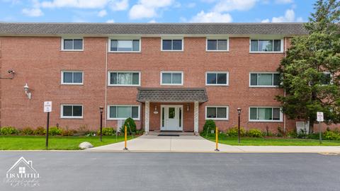1925 E Oakton St #3A, Des Plaines, IL 60018