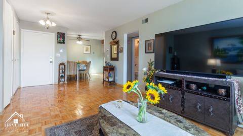 1925 E Oakton St #3A, Des Plaines, IL 60018 photo 4