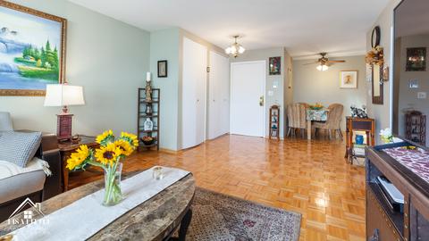 1925 E Oakton St #3A, Des Plaines, IL 60018 photo 5