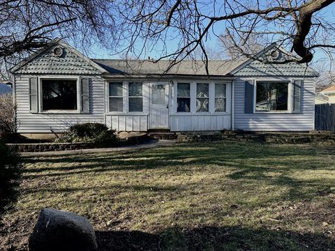 122 Sherman Ave, Montgomery, IL 60538