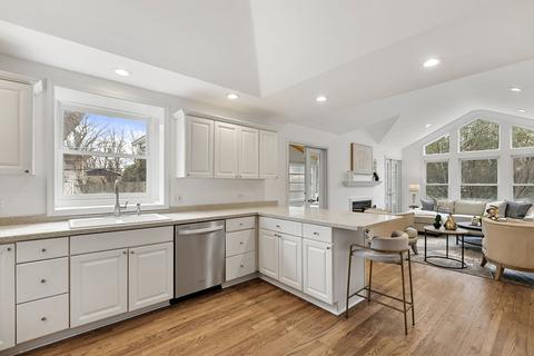 619 Forest Rd, Glenview, IL 60025 photo 13