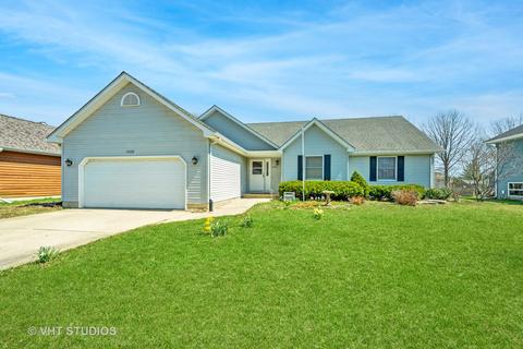 1422 William St, Sycamore, IL 60178