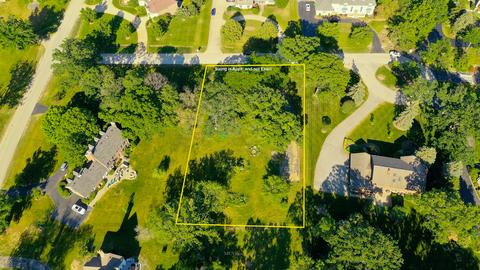 2 Paddock Ln, Lemont, IL 60439 photo 2
