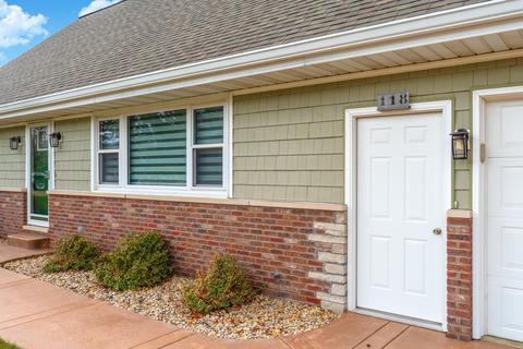 118 Boulder Dr, Gridley, IL 61744 photo 3