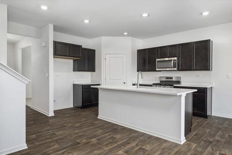 2040 Legacy Pointe Blvd, Plainfield, IL 60586 photo 4