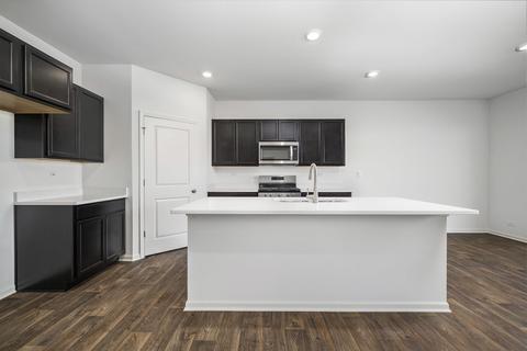 2040 Legacy Pointe Blvd, Plainfield, IL 60586 photo 3