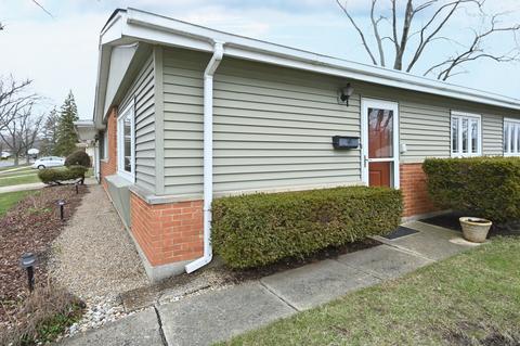 145 Westview St, Hoffman Estates, IL 60169 photo 3