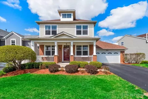 433 Valley View Dr, Saint Charles, IL 60175