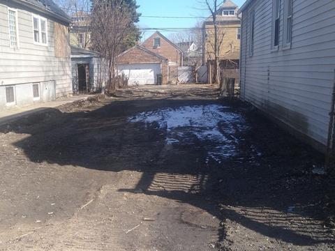 8423 S Escanaba Ave, Chicago, IL 60617