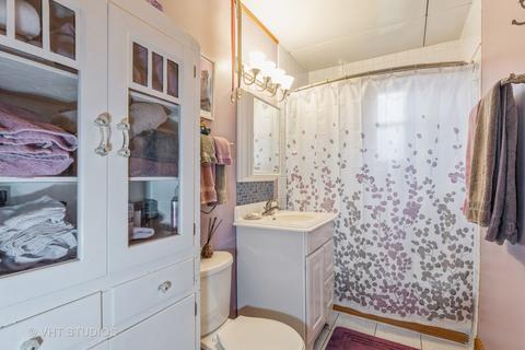 1014 Webster Ln, Des Plaines, IL 60016 photo 7