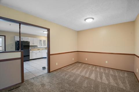 1703 Erin Dr, Normal, IL 61761 photo 4