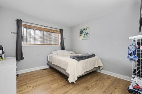 320 E Jeffrey Ave, Wheeling, IL 60090 photo 7