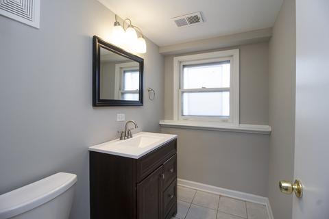 4435 Adele Ln, Oak Forest, IL 60452 photo 17