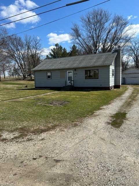 215 E Mill Rd, Sheffield, IL 61361