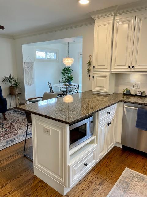 636 Selborne Rd, Riverside, IL 60546 photo 10