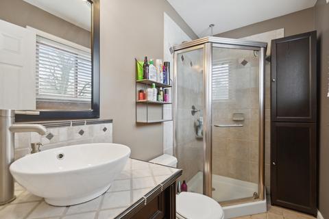 11 N794 Howard Ave, Elgin, IL 60124 photo 11