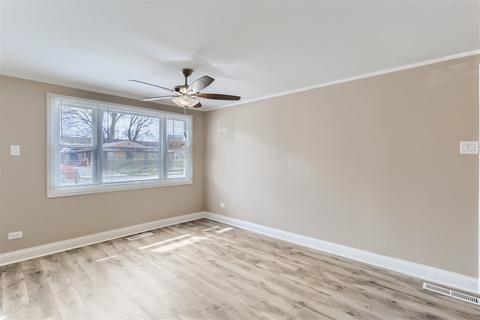 3240 Nelson Ave, Robbins, IL 60472 photo 5