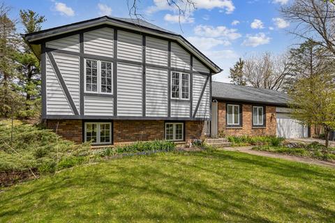 7092 Prairie Hill Rd, South Beloit, IL 61080