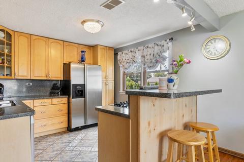 329 E Turner Ave, Roselle, IL 60172 photo 6
