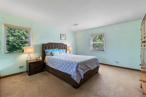 329 E Turner Ave, Roselle, IL 60172 photo 13