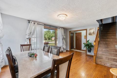 329 E Turner Ave, Roselle, IL 60172 photo 9