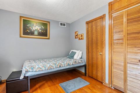 329 E Turner Ave, Roselle, IL 60172 photo 20