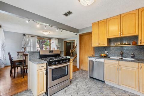 329 E Turner Ave, Roselle, IL 60172 photo 5