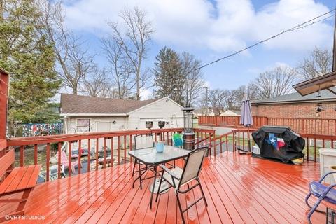 1046 Morton Ave, Elgin, IL 60120 photo 14
