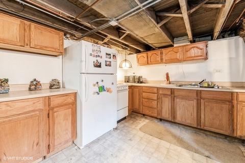 1046 Morton Ave, Elgin, IL 60120 photo 12