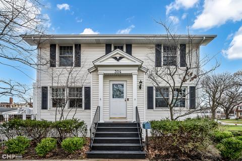 304 Maplewood Rd, Riverside, IL 60546 photo 1