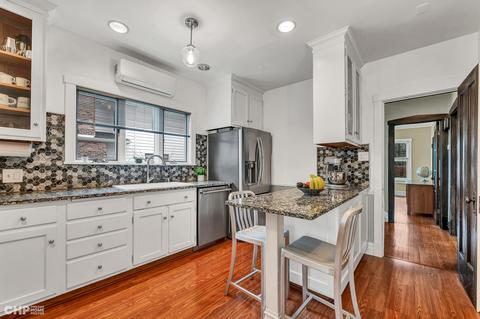 304 Maplewood Rd, Riverside, IL 60546 photo 9