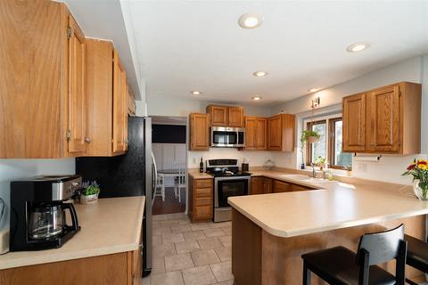 11 Chiswick Cir, Bloomington, IL 61704 photo 7