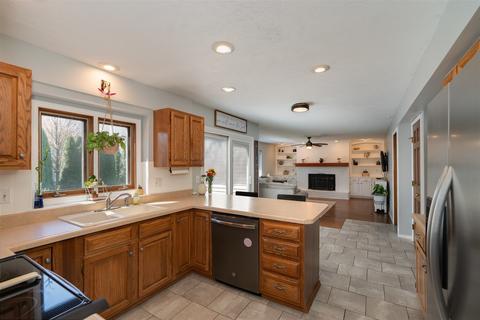11 Chiswick Cir, Bloomington, IL 61704 photo 10