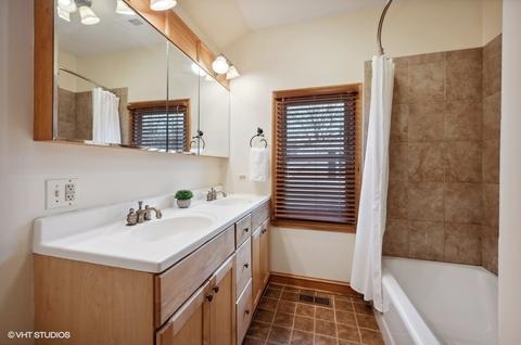710 Beaver Rd, Glenview, IL 60025 photo 32