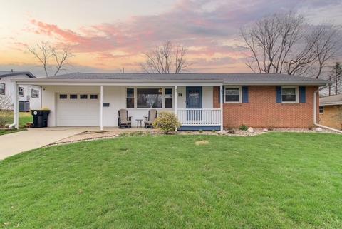 28 Hawthorne Dr, Normal, IL 61761 photo 1