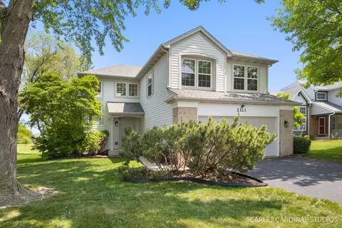 2323 Lexington Ln, Naperville, IL 60540