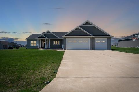 32 River Run, Downs, IL 61736 photo 1