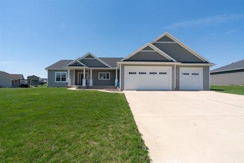 32 River Run, Downs, IL 61736 photo 2