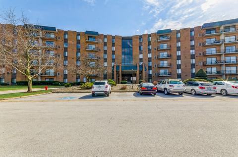 900 W Sunset Dr #416, Glenwood, IL 60425