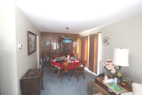 1015 Hassell Rd, Hoffman Estates, IL 60169 photo 4