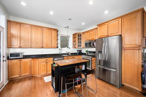 1423 W Argyle St #2N, Chicago, IL 60640 photo 9