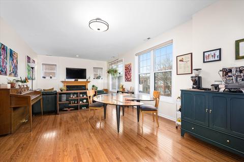 1423 W Argyle St #2N, Chicago, IL 60640 photo 5