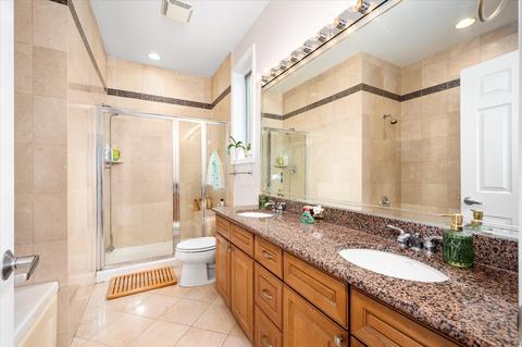 1423 W Argyle St #2N, Chicago, IL 60640 photo 15
