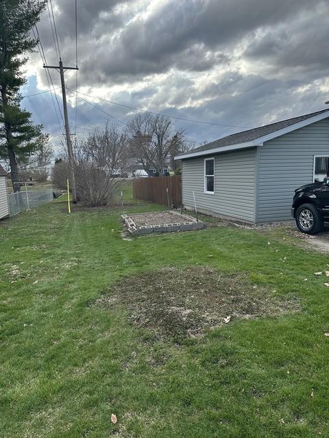507 E Pine St, Le Roy, IL 61752 photo 42